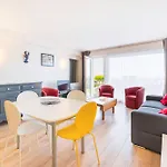 Spacieux Pour 6, Front De Mer, Centre