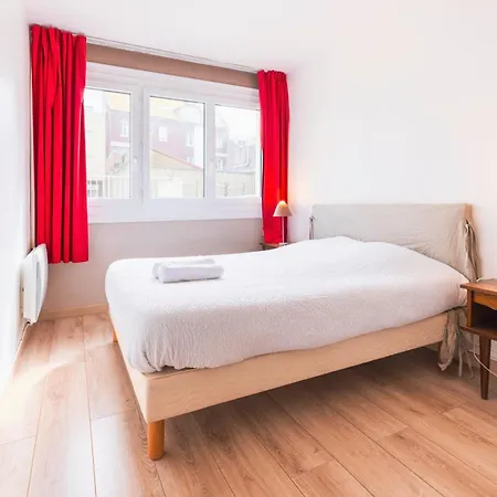 Spacieux Pour 6, Front De Mer, Centre Apartment